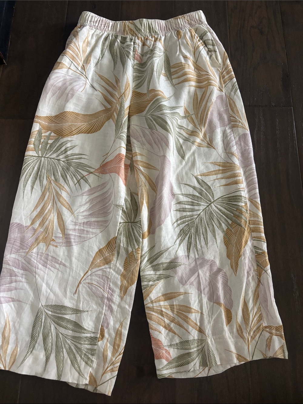 Tahari Cream Tropical Leaf Elastic-Waist Pull-On pant